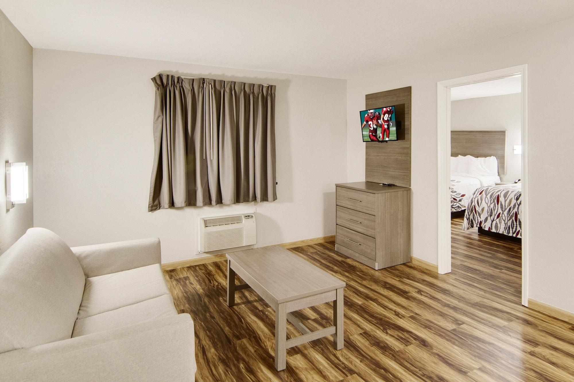 Red Roof Inn & Suites Pensacola-Nas Corry Beach Haven Zewnętrze zdjęcie