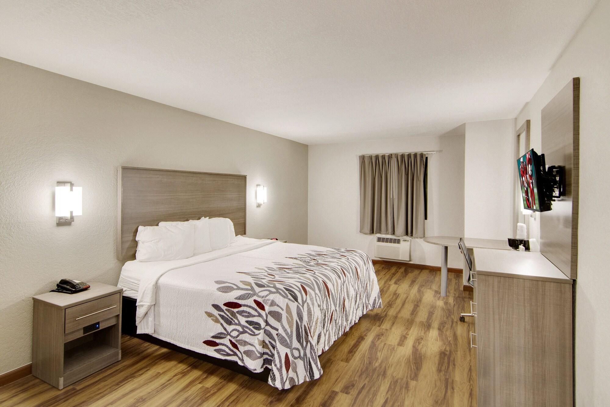 Red Roof Inn & Suites Pensacola-Nas Corry Beach Haven Zewnętrze zdjęcie