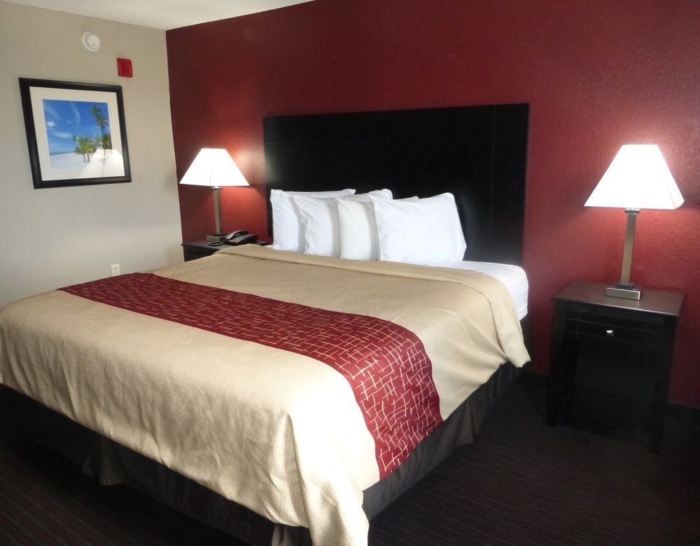 Red Roof Inn & Suites Pensacola-Nas Corry Beach Haven Zewnętrze zdjęcie